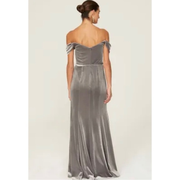 Marchesa Notte Avenida Gown size 6. - Picture 4 of 12